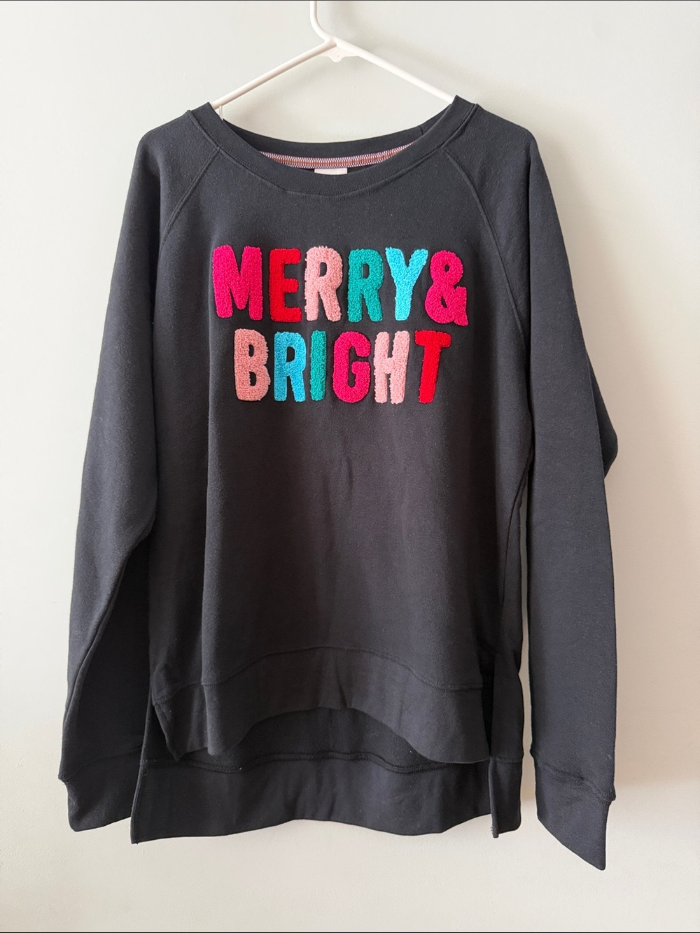 Women's Black 'Merry & Bright' Crewneck Sweater